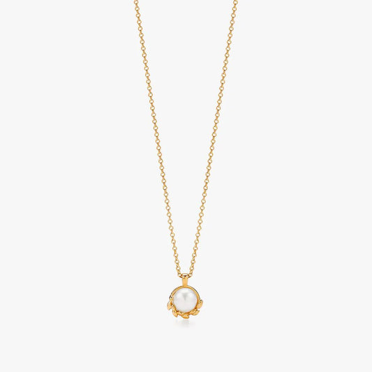 Olive Leaf Pendant - 18k Gold