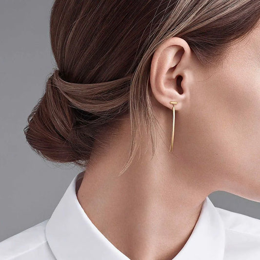 Bar Earrings in 18K Rose Gold