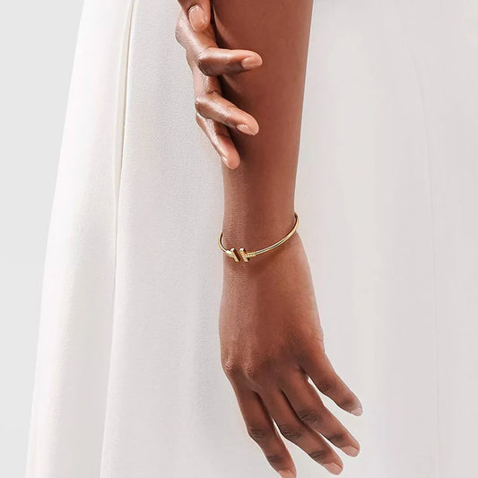 Gold Wire Bracelet in 18K